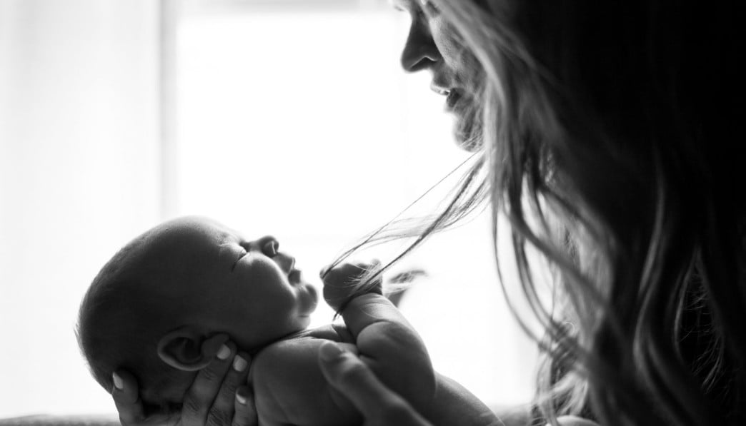 niet iedere moeder wordt verliefd op haar nieuwe baby