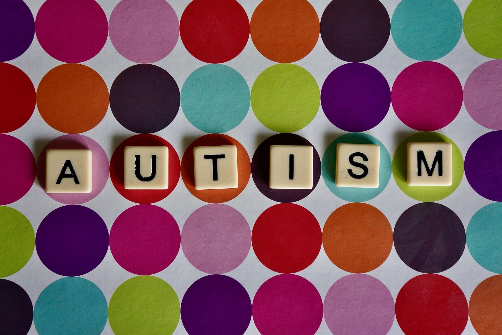 Maar je ziet er helemaal niet autistisch uit (Bianca Toeps)