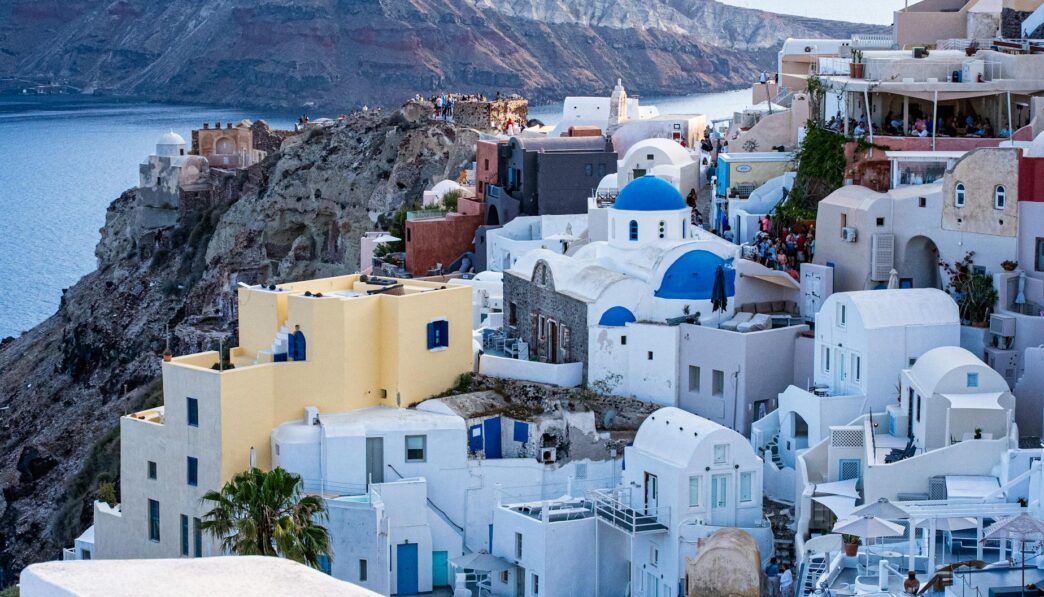 When to Say “I Love You” for the First Time: Expert Insights