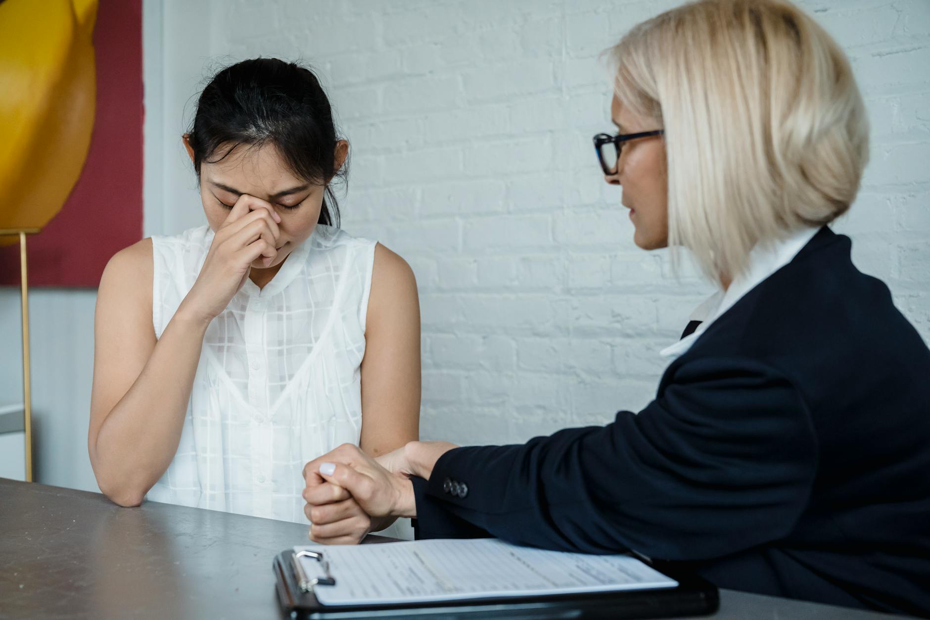 Understanding Guilt Complex: Symptoms, Causes, and Treatment Options