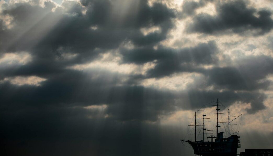 Understanding Oceanic Crust: Composition and Characteristics