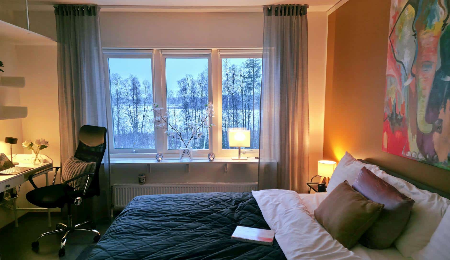 The Benefits and Drawbacks of Not Going to Bed Angry