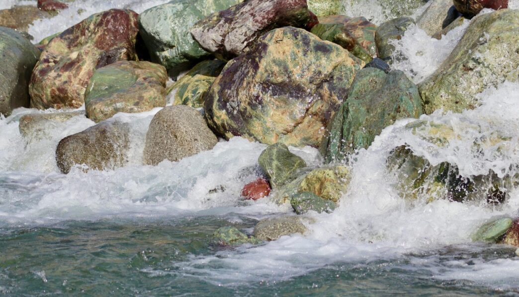 Understanding Relict Rocks in Geology: Definition and Examples