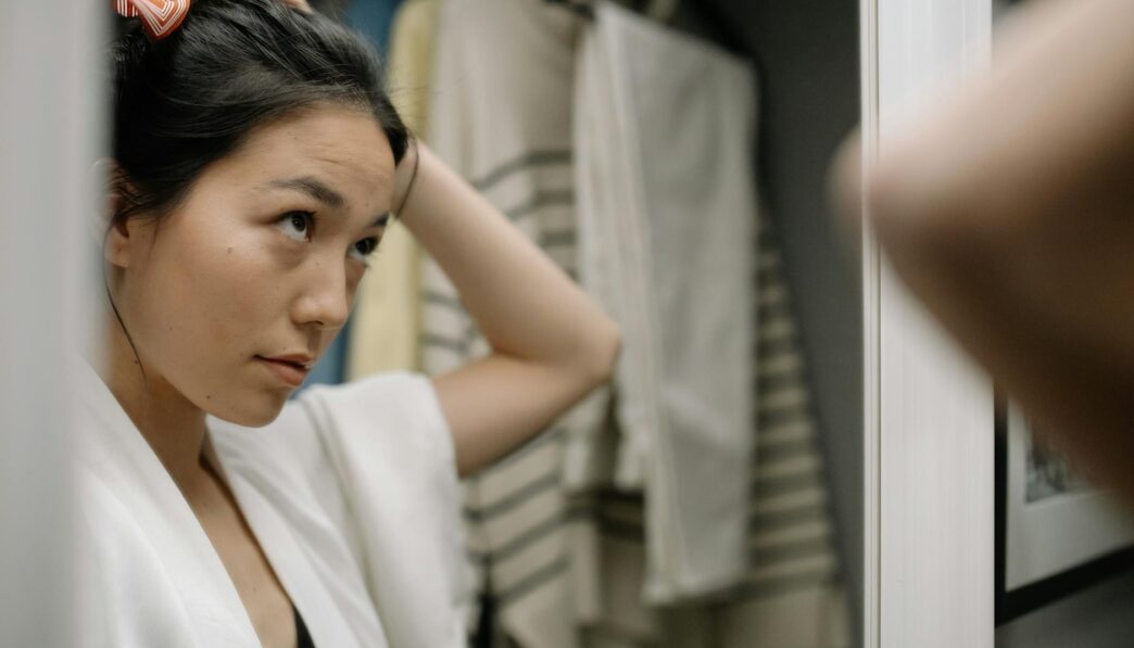 Understanding Pretty Privilege and Its Impact on Self-Image