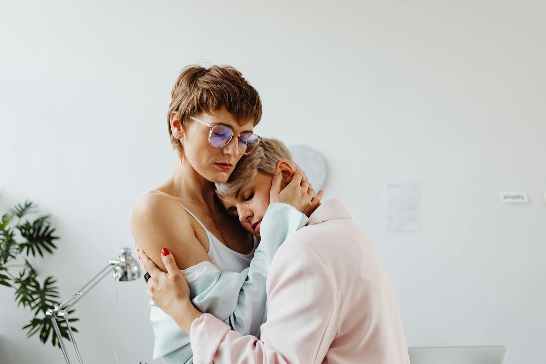 Understanding Emotional Dependency: The Risks of Loving Too Much