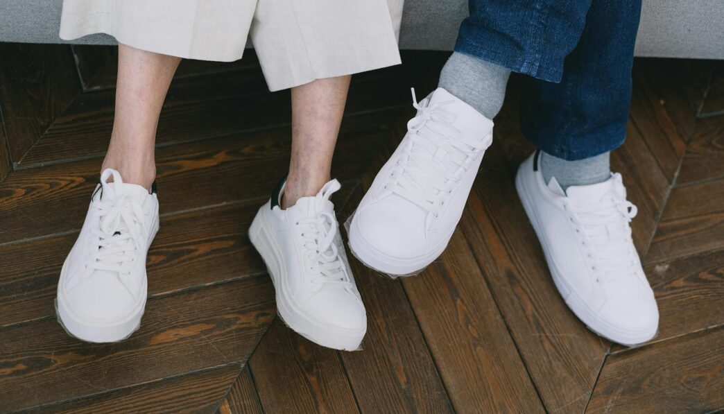 Tips for Overcoming Self-Consciousness in Social Settings