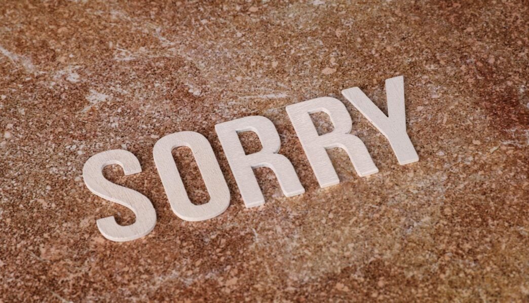 Understanding Beige Flags in Relationships: Importance and Implications