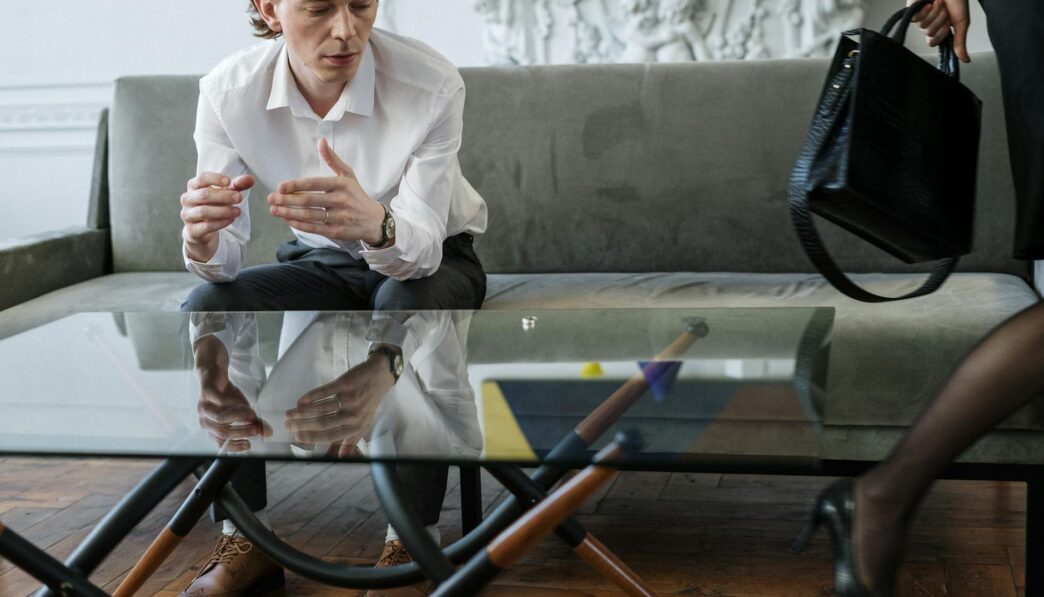 Recognizing Signs of a Toxic Work Environment and Its Mental Health Effects