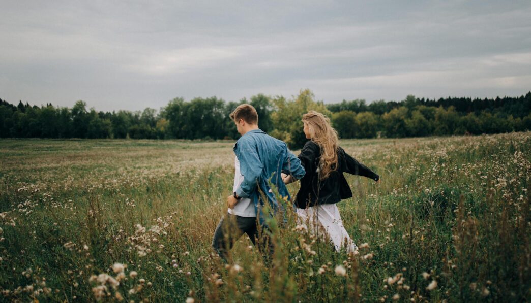 Recognizing and Overcoming Negging in Relationships and Dating