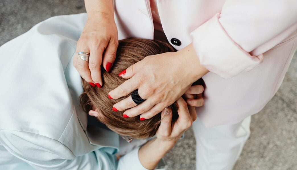 Understanding Stonewalling in Relationships: Signs and Coping Strategies