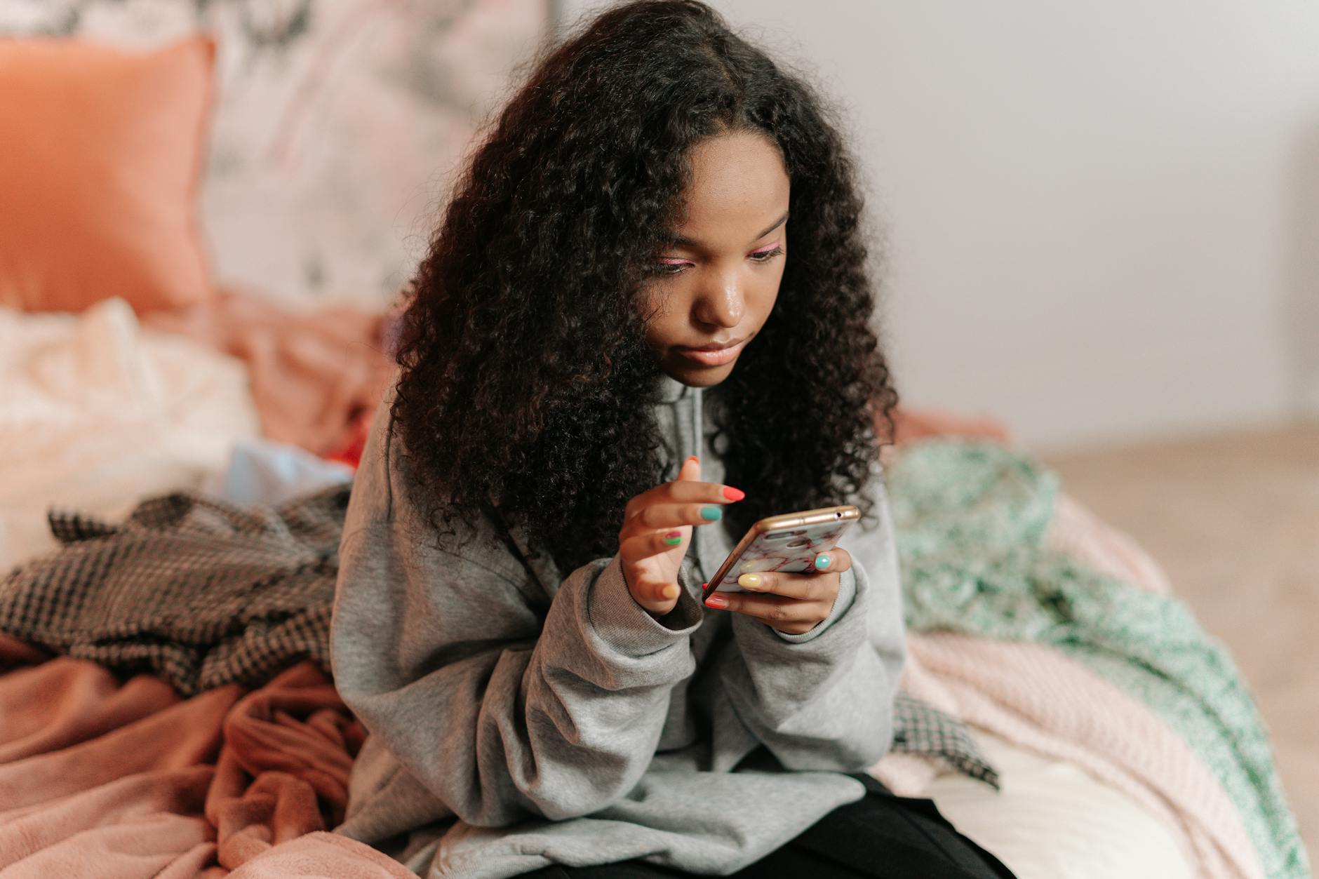Daily Phone Calls: A Week-Long Experiment to Overcome Telephobia