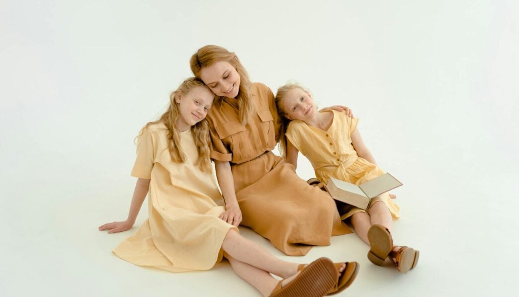 Signs of Parentification in Daughters and Ways to Heal Relationships